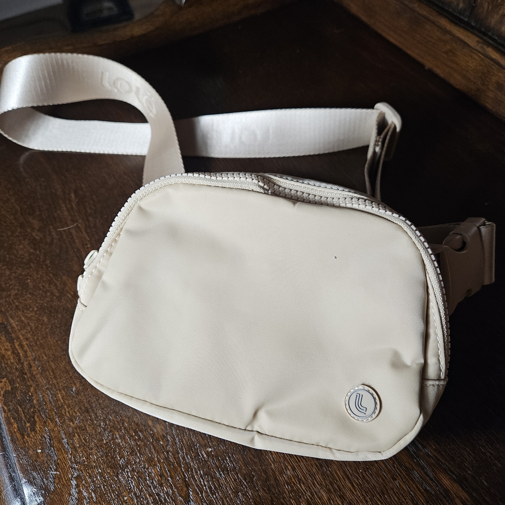 Cream Crossbody Bag - Picture 2 of 11